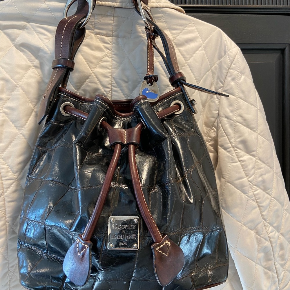 Dooney and Bourke satchel bag